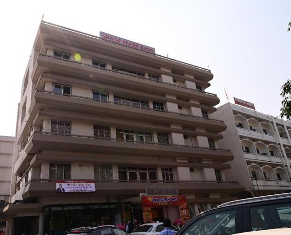 Hotel Shane Avadh , Ayodhya Екстериор снимка